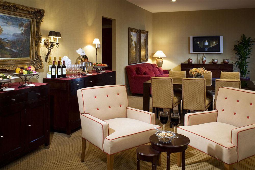 The Gunter Hotel San Antonio Riverwalk Δωμάτιο φωτογραφία